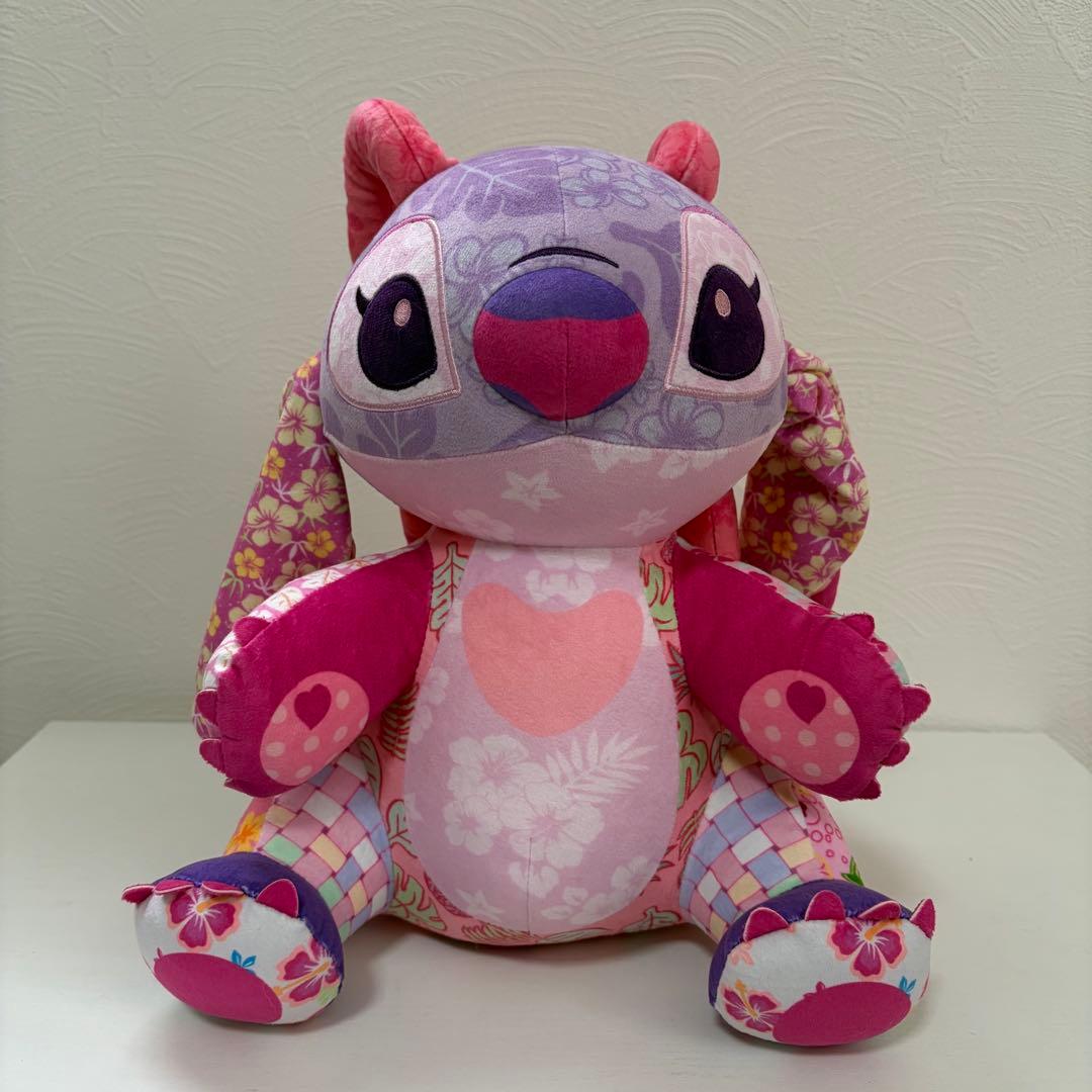 【希少】ディズニーリゾート　スティッチ　ぬいぐるみ　アロハ　パッチワーク　花柄