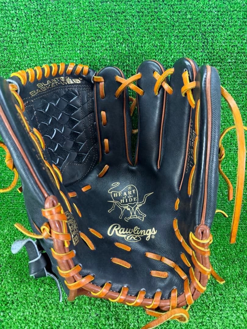 限定　ローリングス　Rawlings　軟式　投手用　 山岡モデル