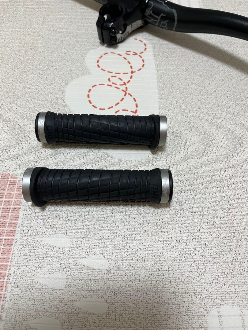chromag ハンドル&ステム ODI グリップ