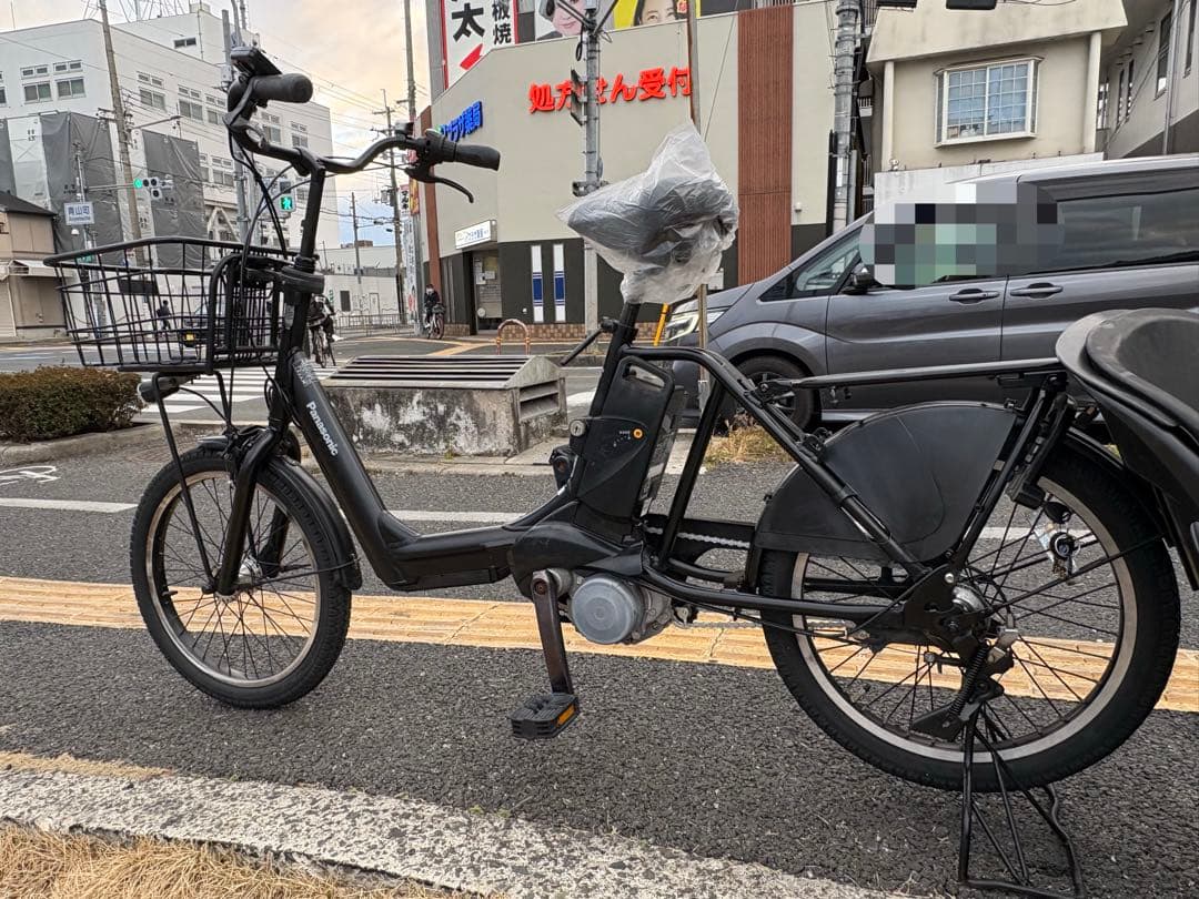 中古20㌅Panasonic電動アシスト自転車　13.2Ah4点灯　大阪　001