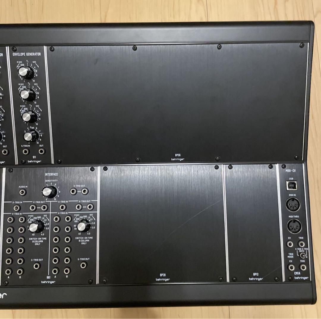 behringer System-15アナログシンセサイザー モジュラーシンセ