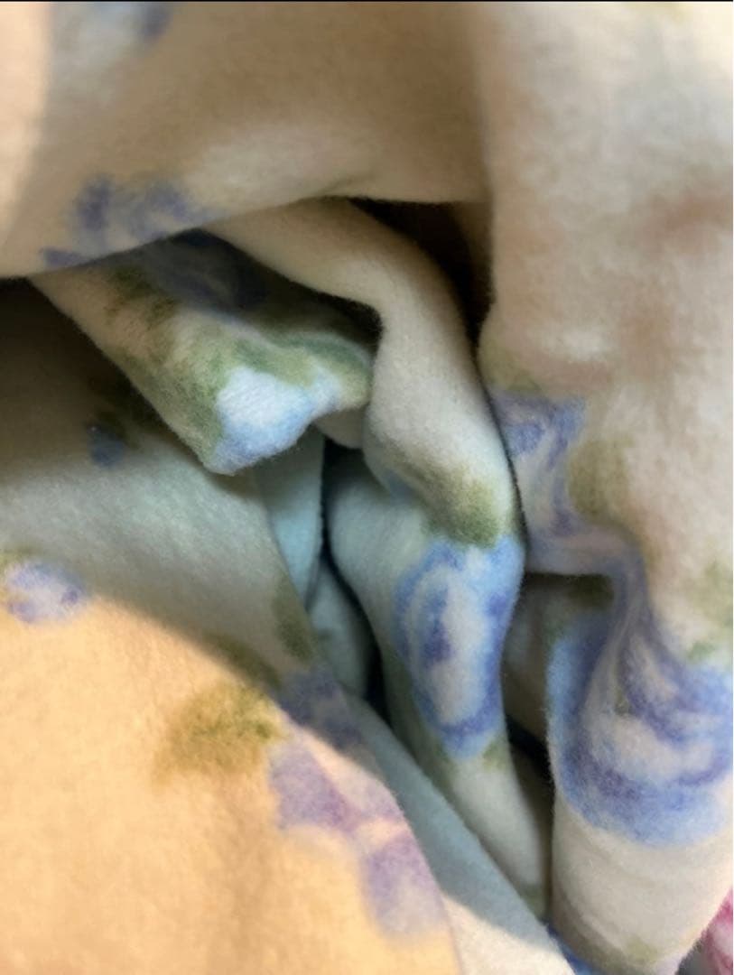 新品未使用　ユミカツラ桂由美　綿毛布2枚　リバーシブル　表バラ　裏小花