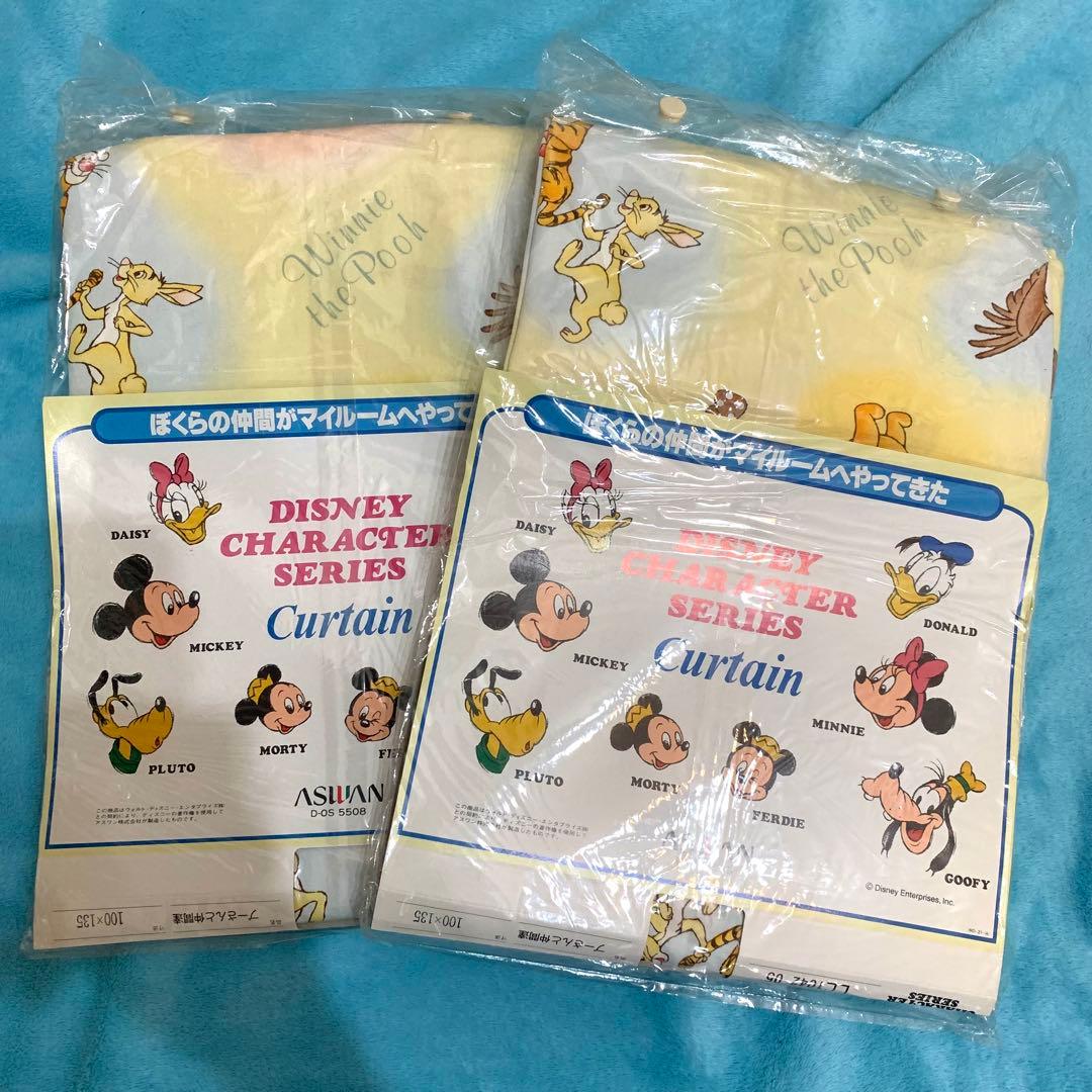 ⚪︎ディズニーキャラクター プリントカーテン ⚪︎新品⚪︎くまのプーさん⚪︎レトロ⚪︎