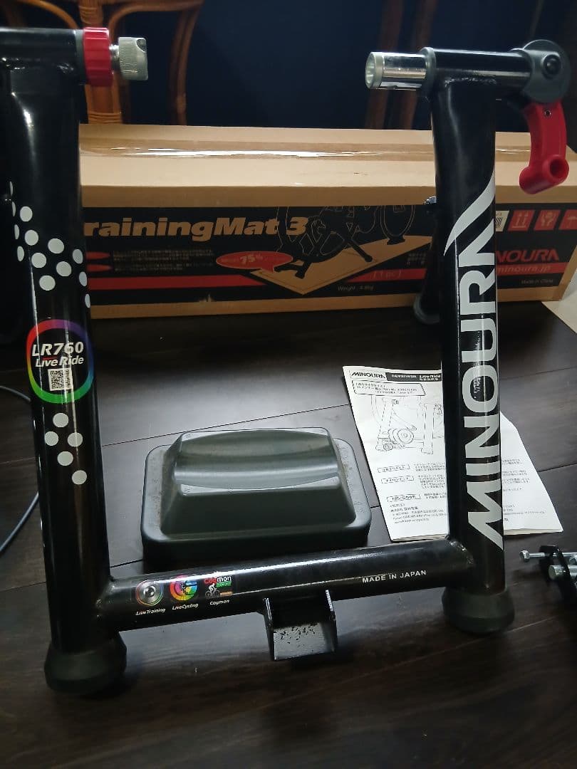 美品　MINOURA 固定式サイクルトレーナー LiveRide LR760