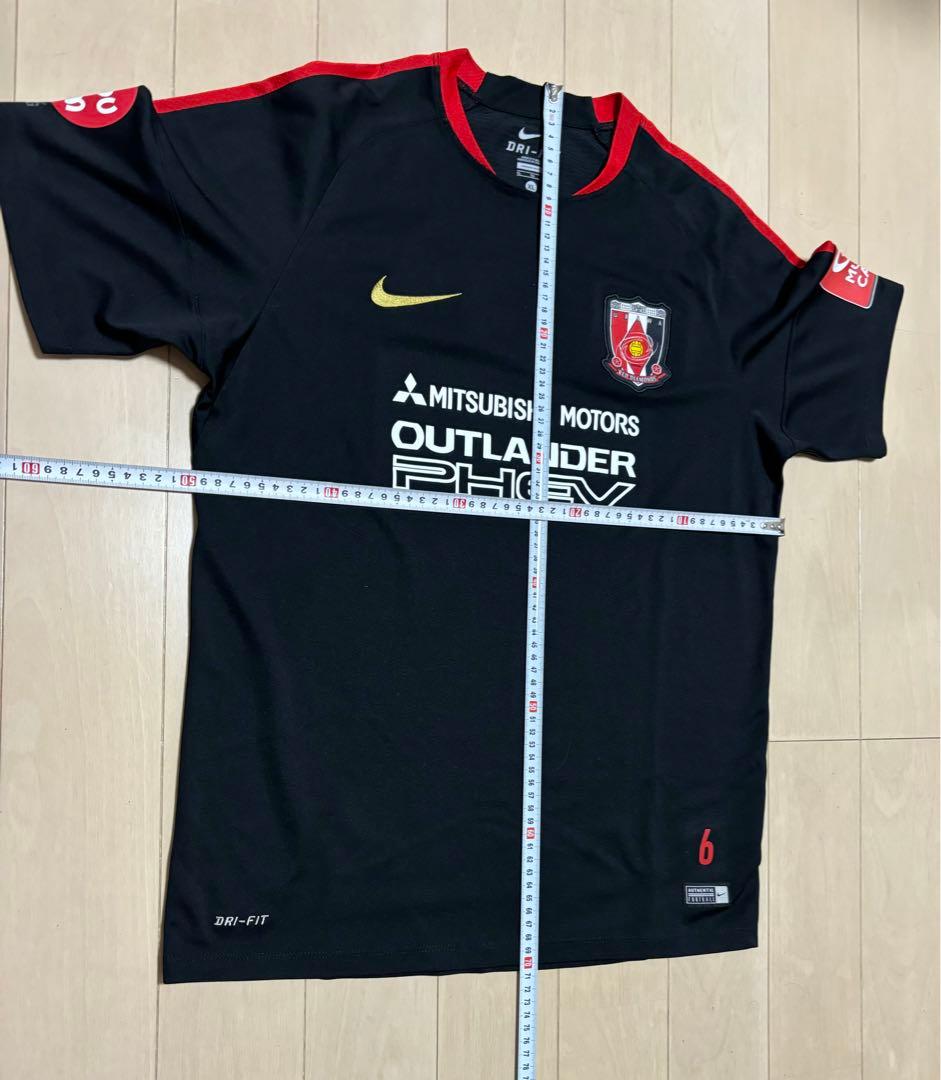 浦和レッズ　練習着　XL
