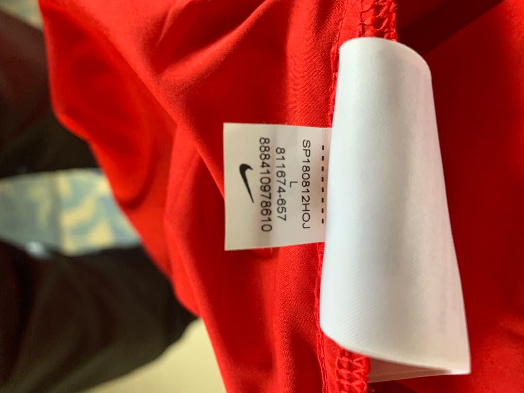 ‼️これからウォ-キングに最適‼️ ☆女性用☆Nike Running ジャケット
