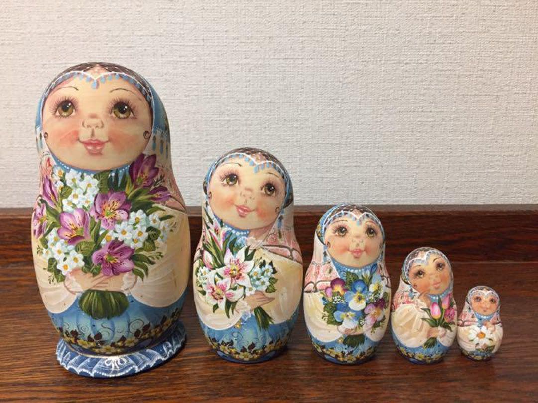 ロシア雑貨☆マトリョーシカ(5P)スベトラーナ・ニコラエワ作