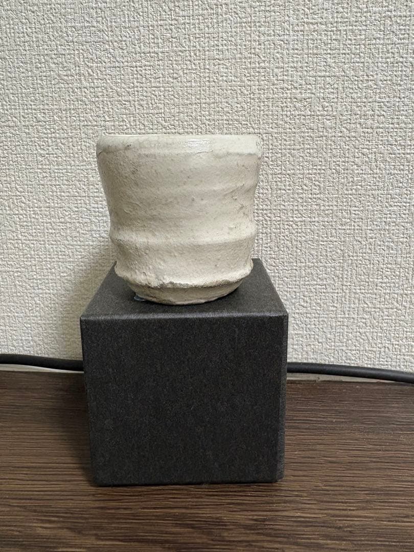 手作り陶器 青色と白色のストライプ