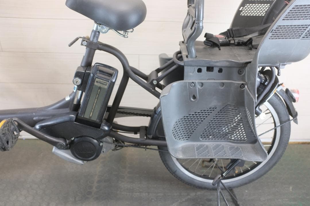 新基準　充電器付属　ヤマハPAS　KISS　 20インチ 3段変速 8.7Ah