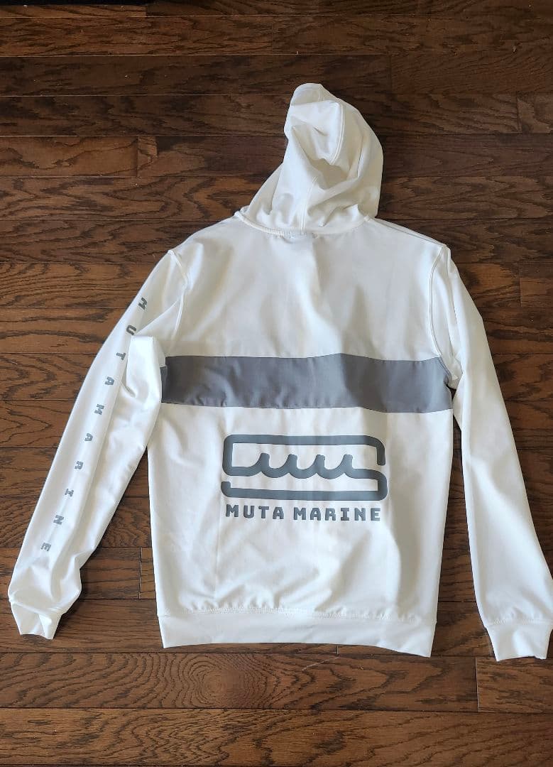 人気。MUTA、 ムータMARINE ラッシュセットアップ