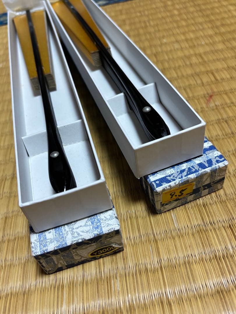 琉球舞踊　扇子2セット 金色 銀色 9.5