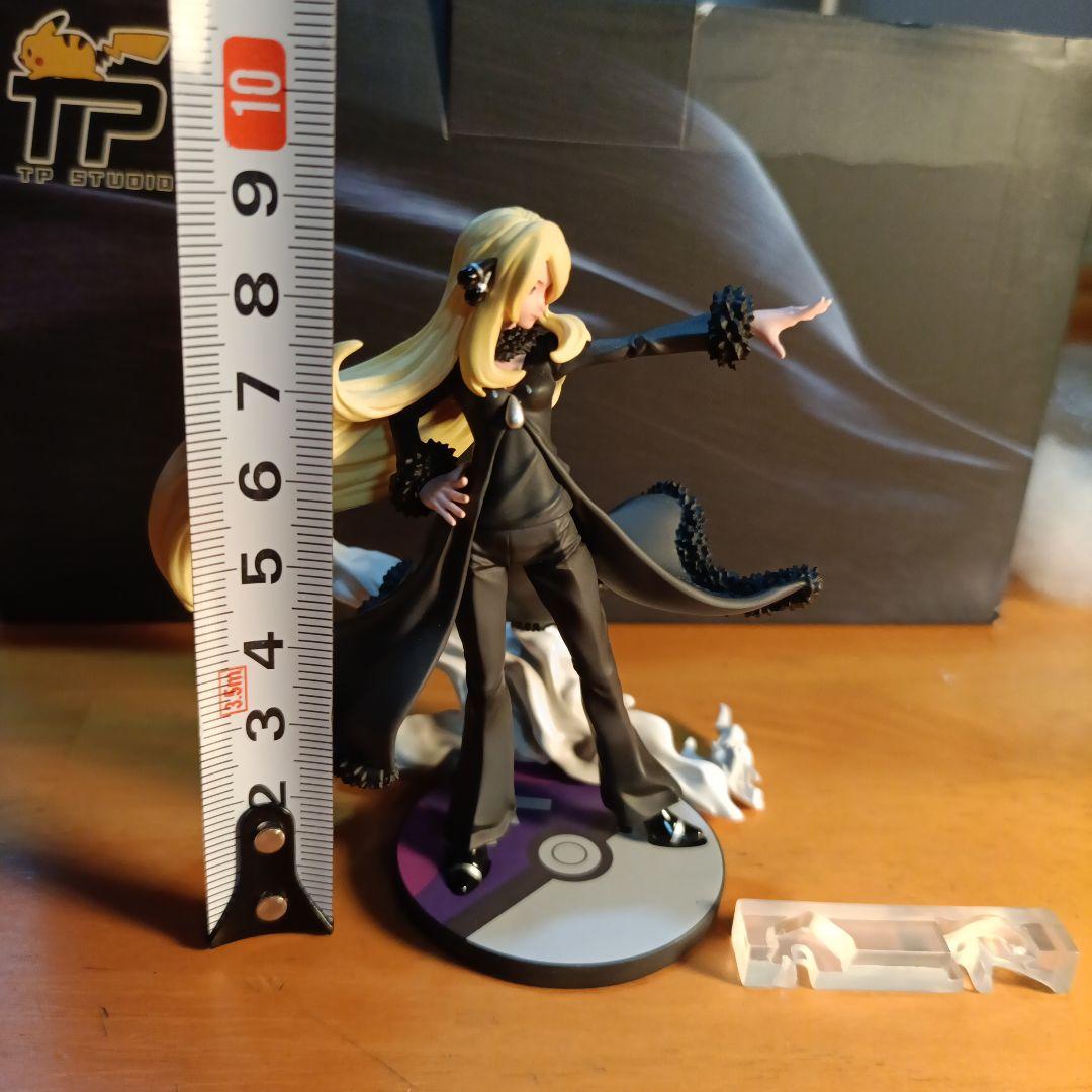 ポケモン　ポケットモンスター　シロナ　Cynthia フィギュア