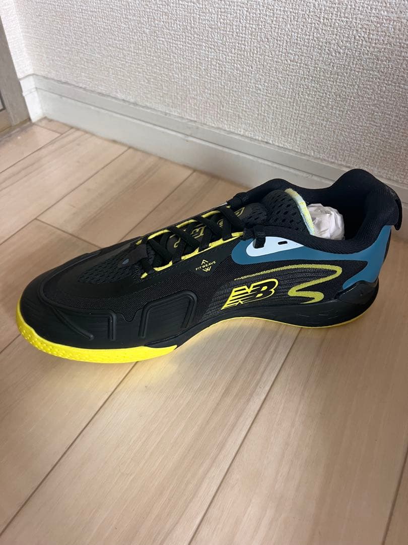 New Balance テニスシューズ 黒/黄