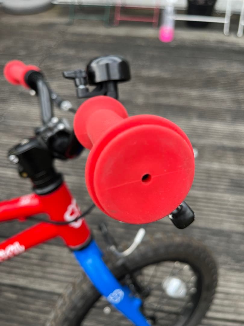 ヨツバサイクル　キッズバイク 16インチ