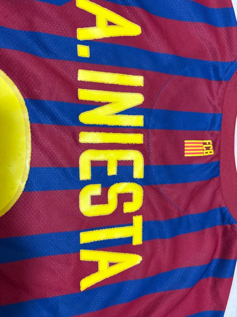 F.Cバルセロナ　イニエスタ8番ユニフォーム 2011-2012 NIKE