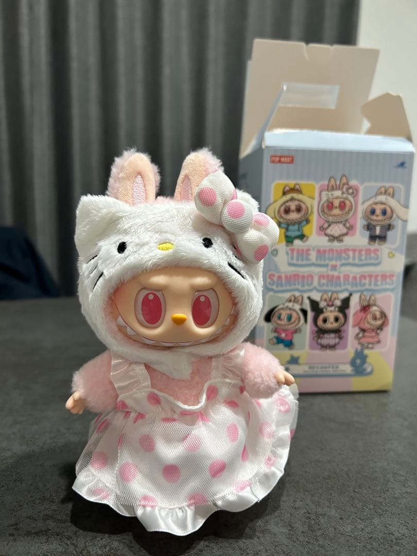 POP MART ラブブ THE MONSTERS × サンリオ ハローキティ