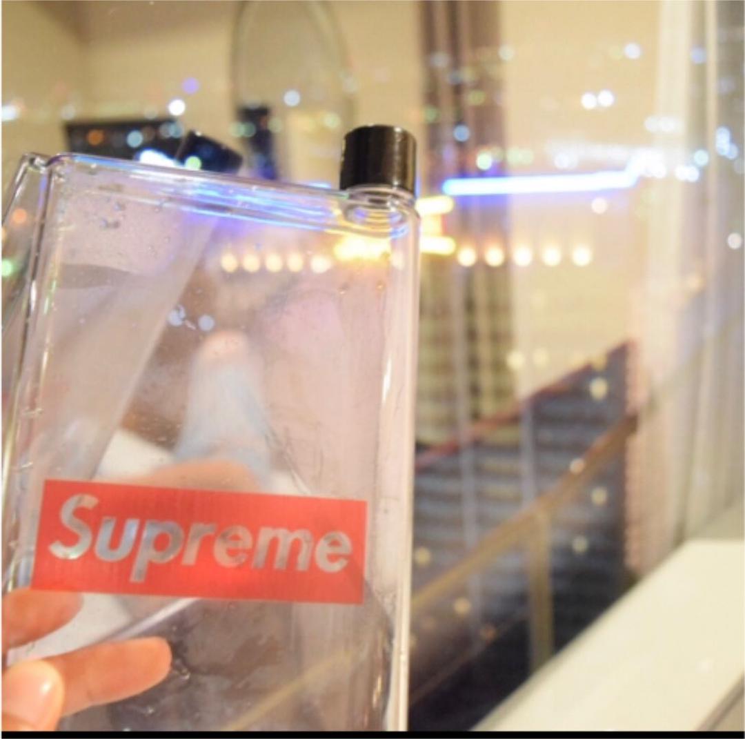 supreme 水筒　大容量〔500ml 〕ボトル　シュプリーム