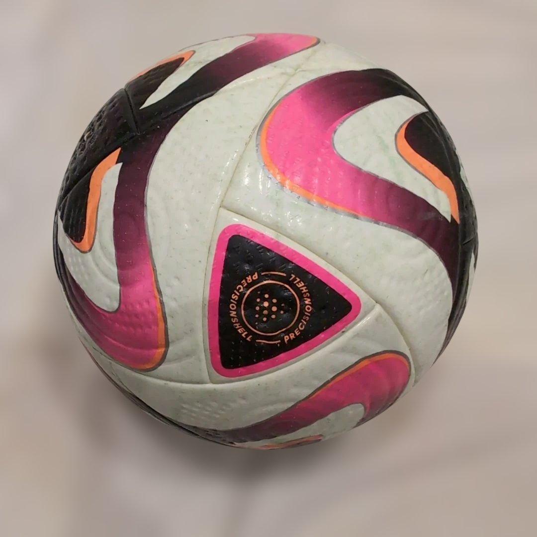 CONEXTZ4 PRO サッカーボール