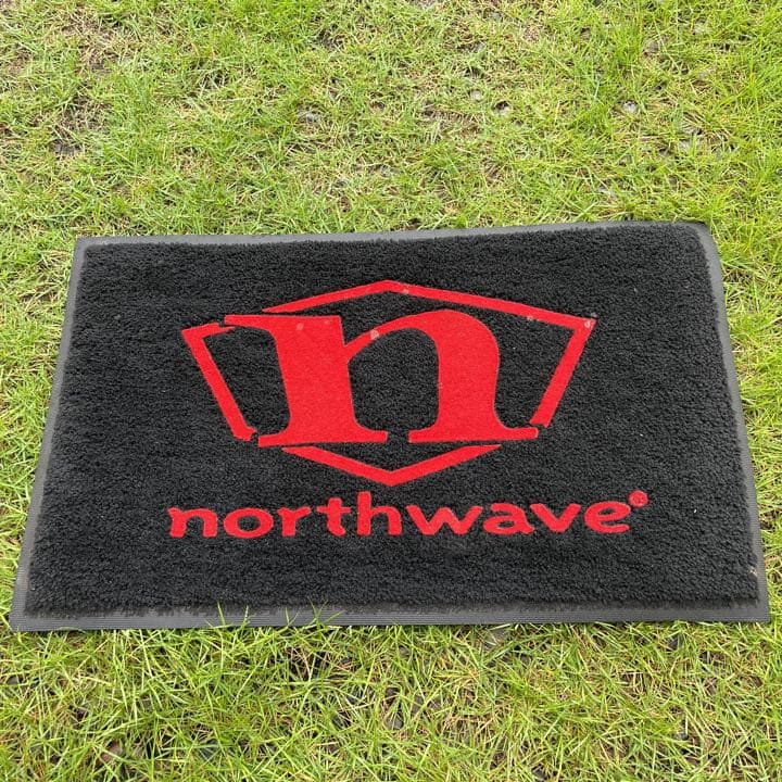 非売品　希少　NORTHWAVE ノースウェイブ　フロアマット　シューズマット