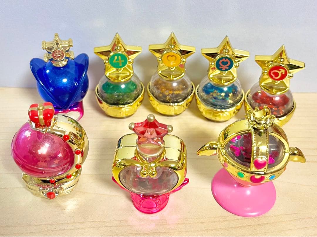 セーラームーン　ガチャガチャ　ロッド&スティック　コンパクト　スノードーム　時計