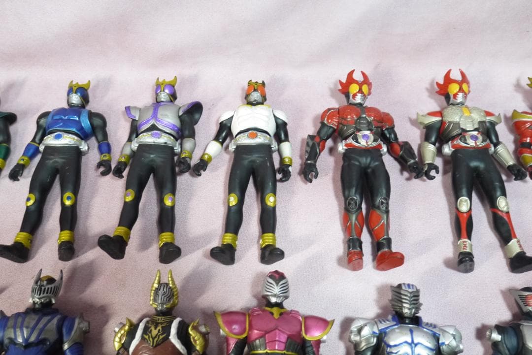 ライダーヒーローシリーズ　など　仮面ライダークウガ・アギト・怪人　34体