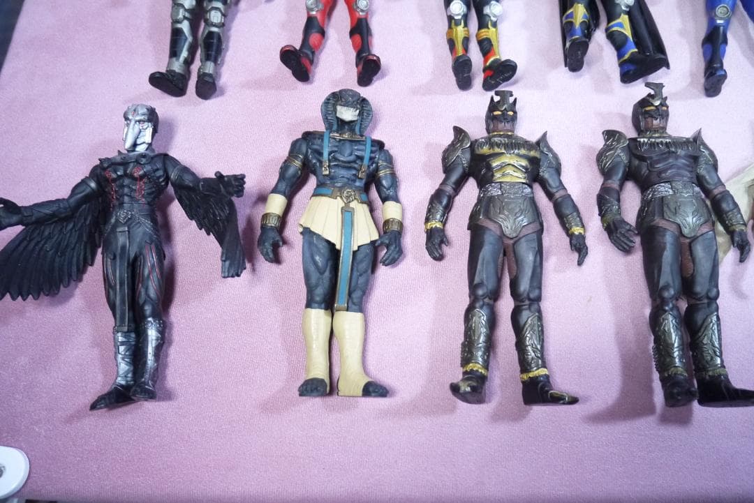 ライダーヒーローシリーズ　など　仮面ライダークウガ・アギト・怪人　34体