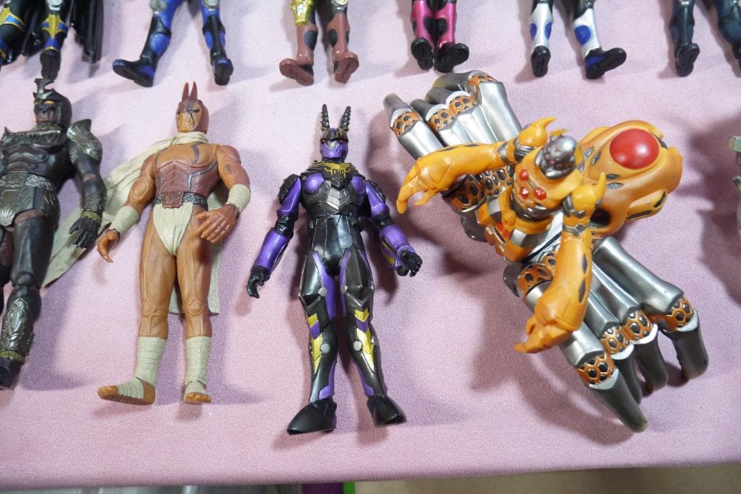 ライダーヒーローシリーズ　など　仮面ライダークウガ・アギト・怪人　34体