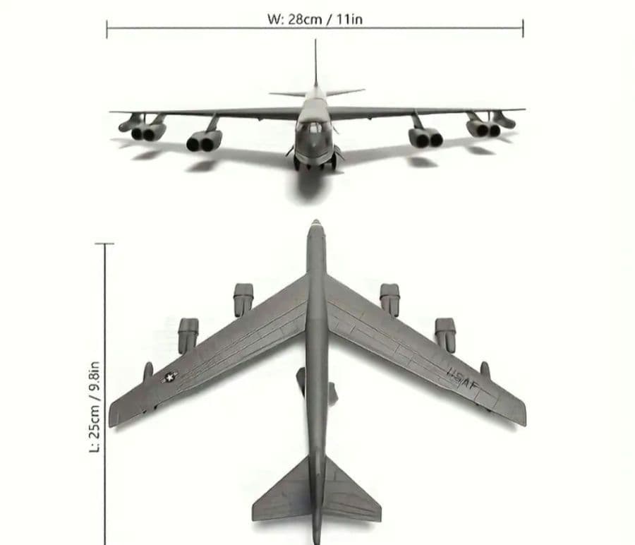 ✈B-52 ストラトジェット爆撃機 1/200新品
