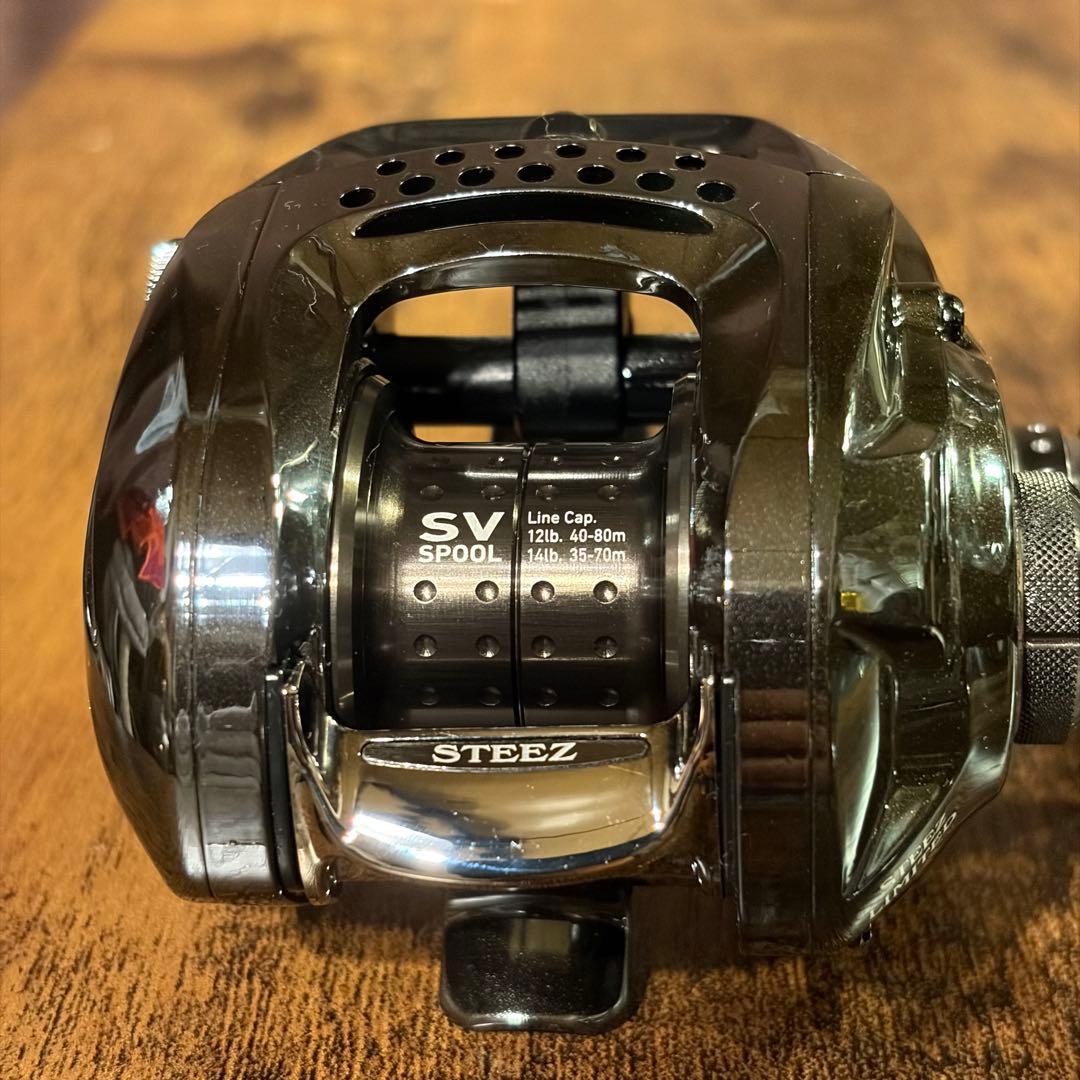 【美品】ダイワ　Daiwa14スティーズリミテッド SV 8.1 右ハンドル