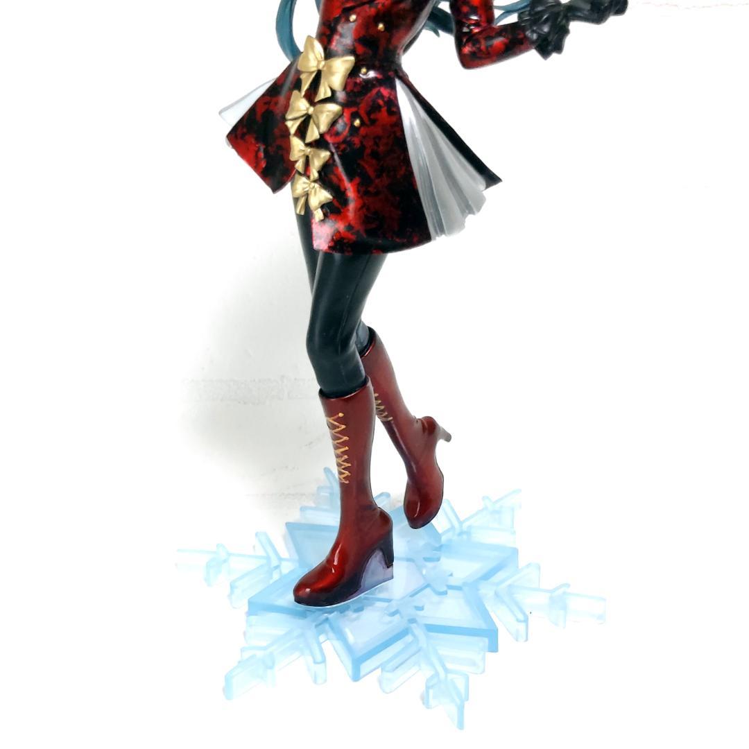 Ado リペイント フィギュア ラウンドワン限定 Winter ver アド