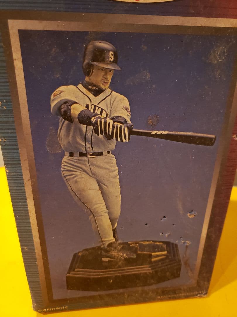 世界に5100個　限定品メジャー初ホームラン記念『ICHIRO』選手フィギア