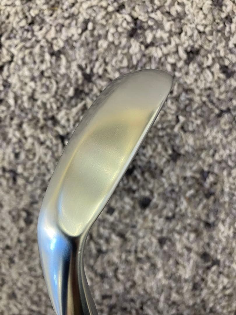 美品　タイトリストSM10 60.08M D/G WEDGE 35インチ