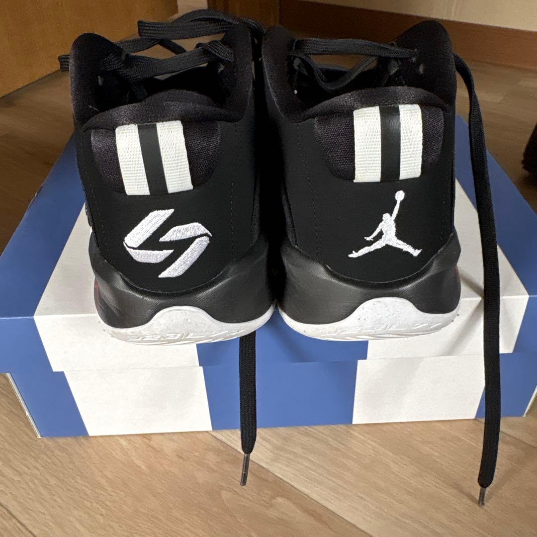 箱付きJORDAN LUKA3 28cm