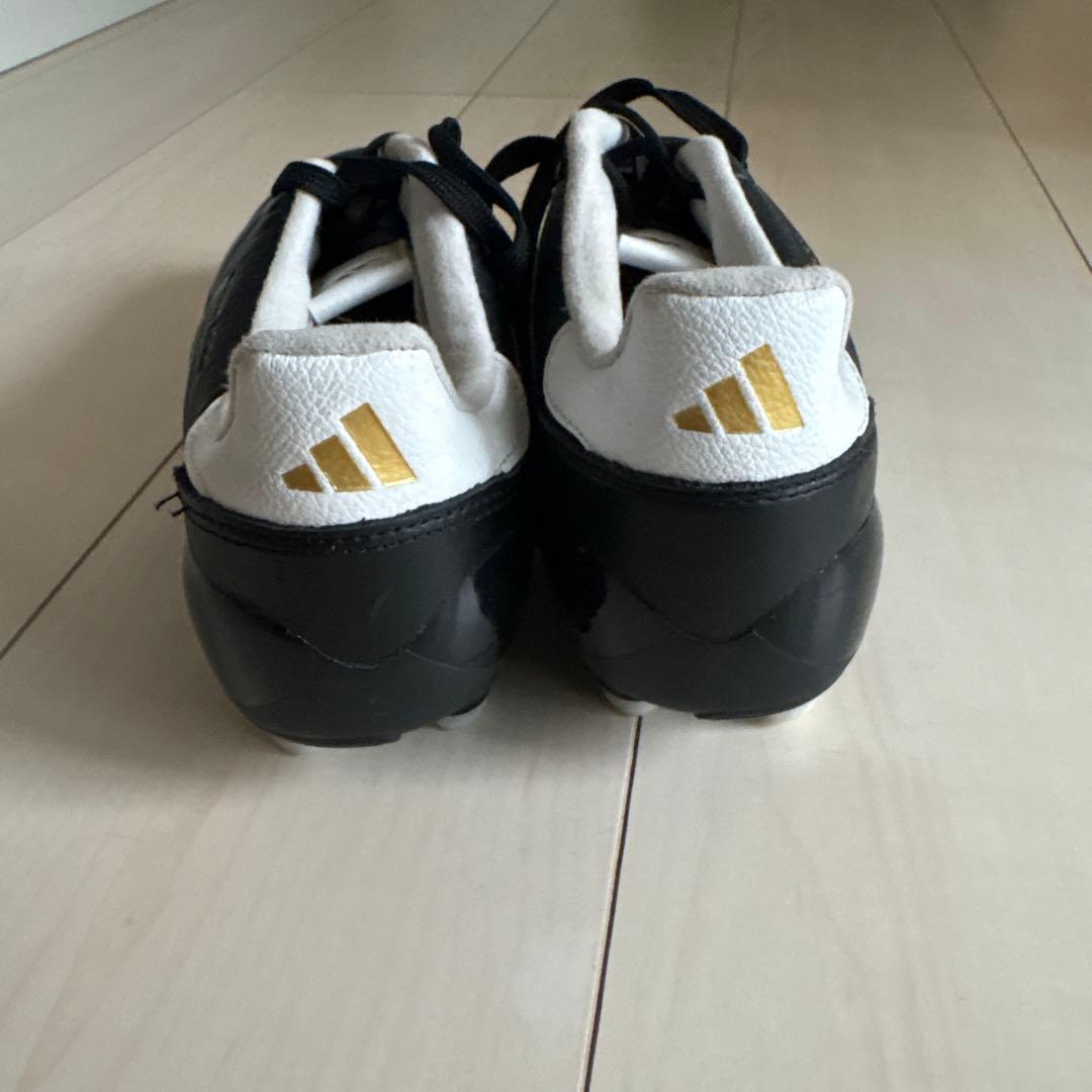 アディダス　COPA ICON