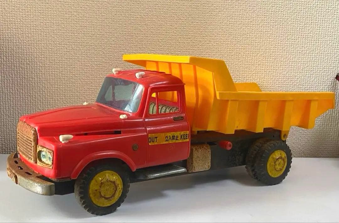 トヨタ　ボンネットトラック　日本製　ブリキ　おもちゃ　1/18スケール以上