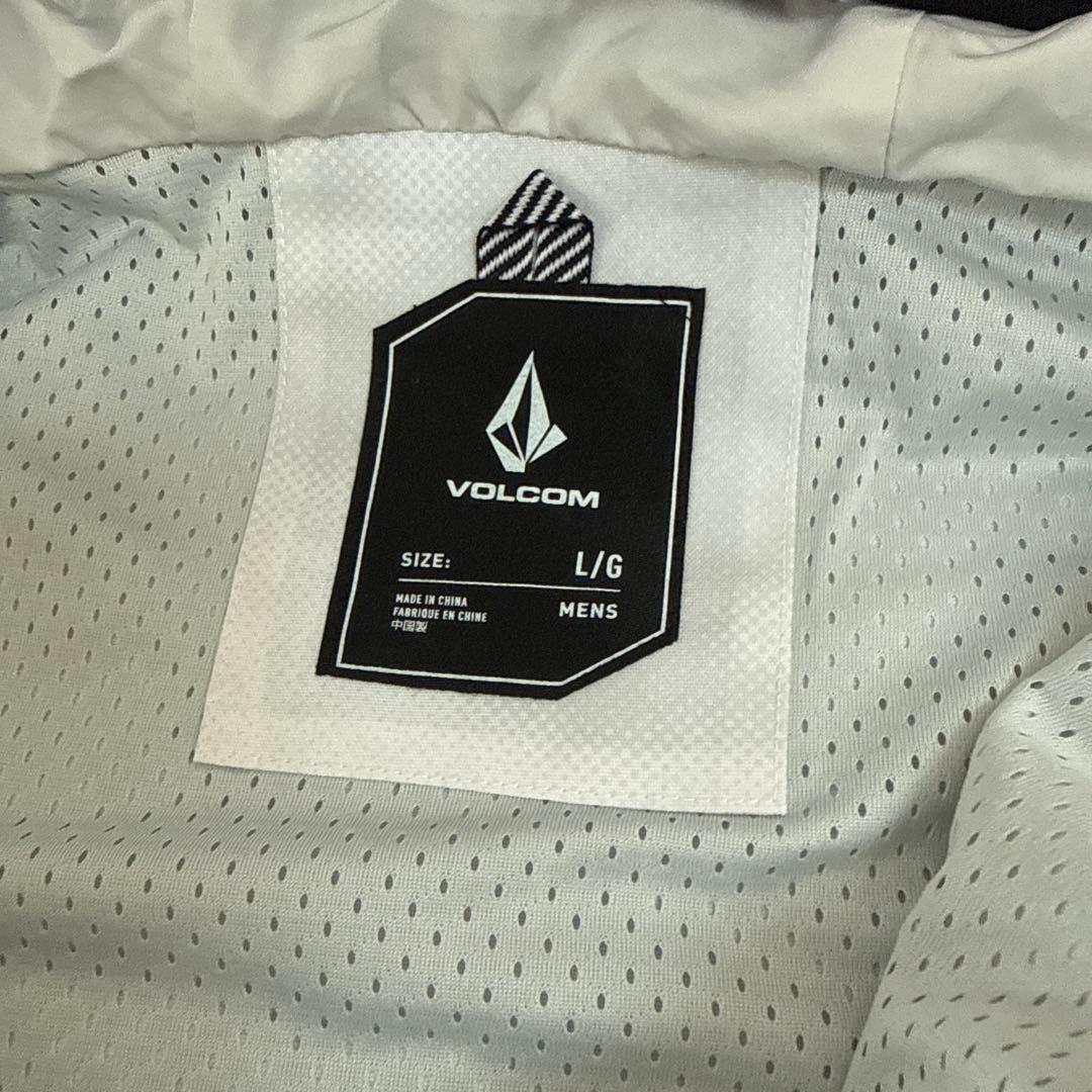 新品　VOLCOM ウェア　スノー　上下セット　Lサイズ　2025 セットアップ