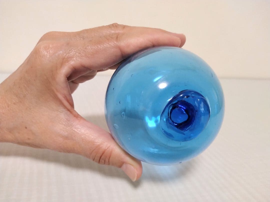 浮き玉　濃い青色のガラス浮き玉 約8cm レア びん玉　ガラス玉　フロート
