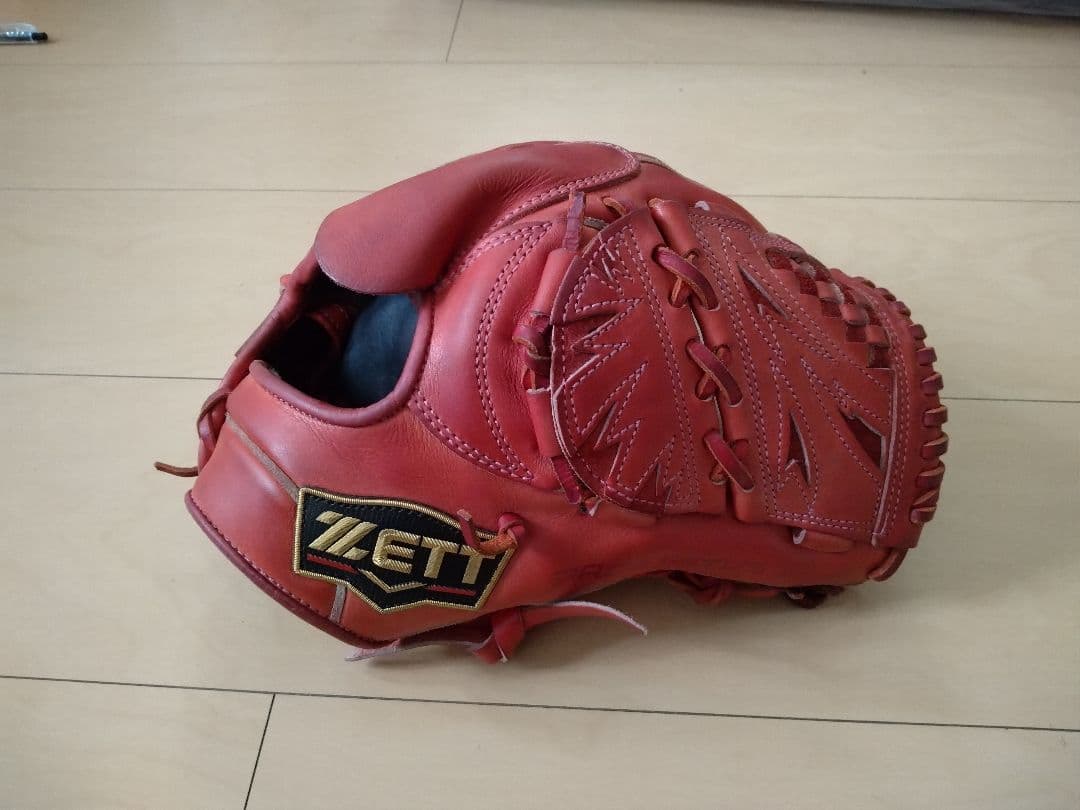 ZETT PROSTATUS　硬式投手用グローブ