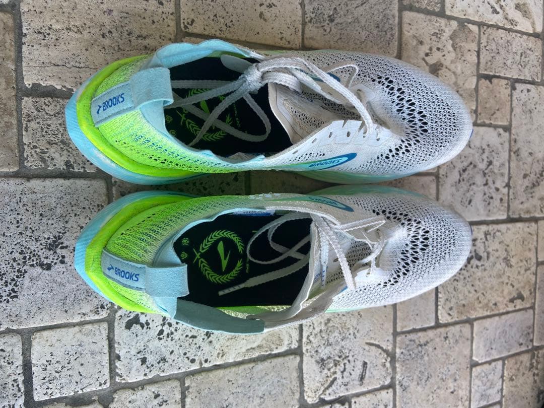 BROOKS ハイペリオンエリート4PB