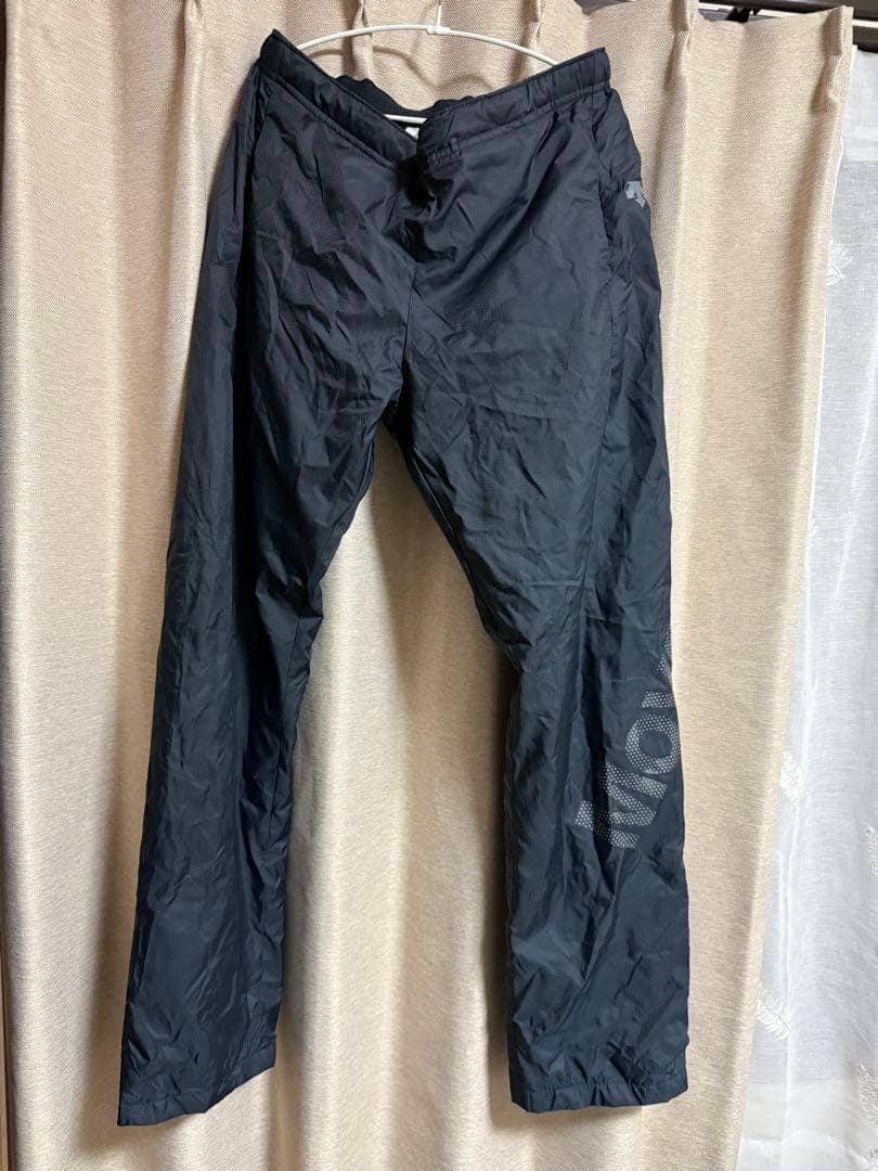 move sport ウィンドブレーカー 黒　上下