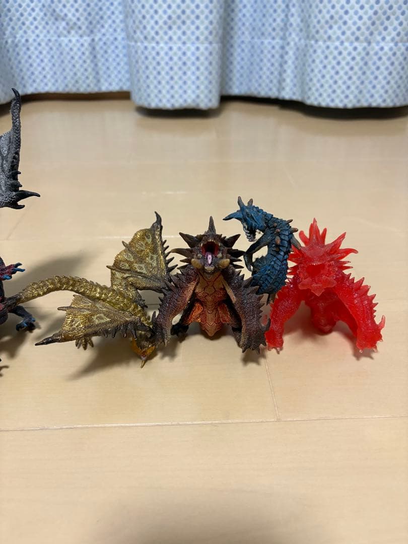 モンスターハンターフィギュア　スタンダードモデルプラス7体　ミニフィギュア11体