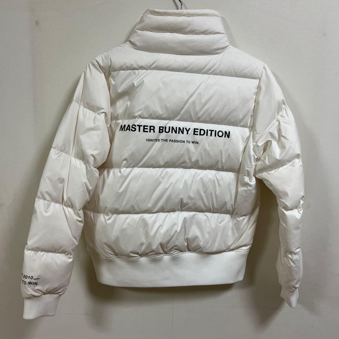 MASTER BUNNY EDITION ホワイト ダウンジャケット