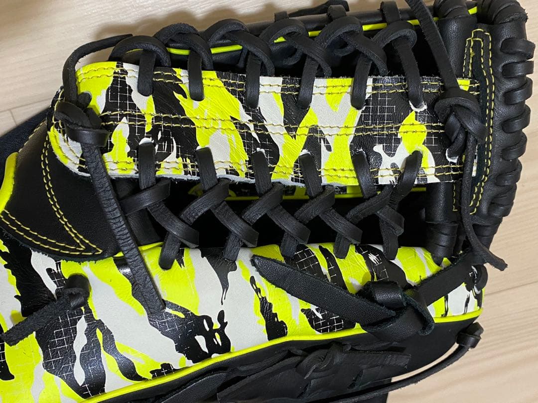 【早い者勝ち】アンダーアーマー CAMO 軟式外野用 限定モデル