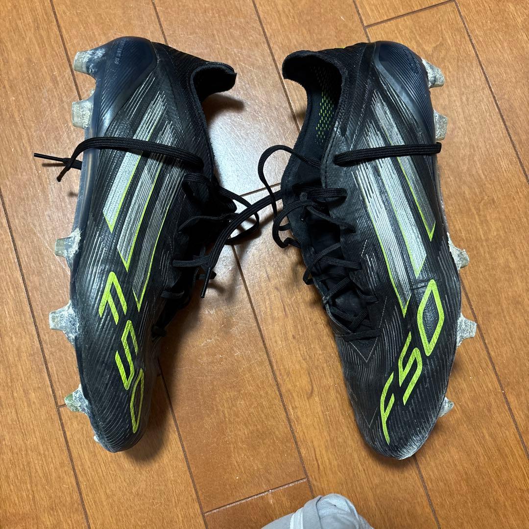 F50サッカースパイク