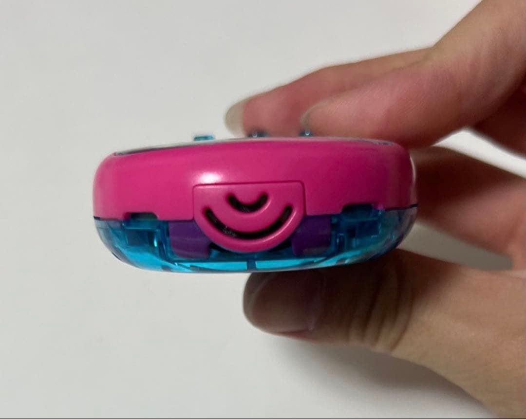Tamagotchi Uni (たまごっちユニ) ピンク