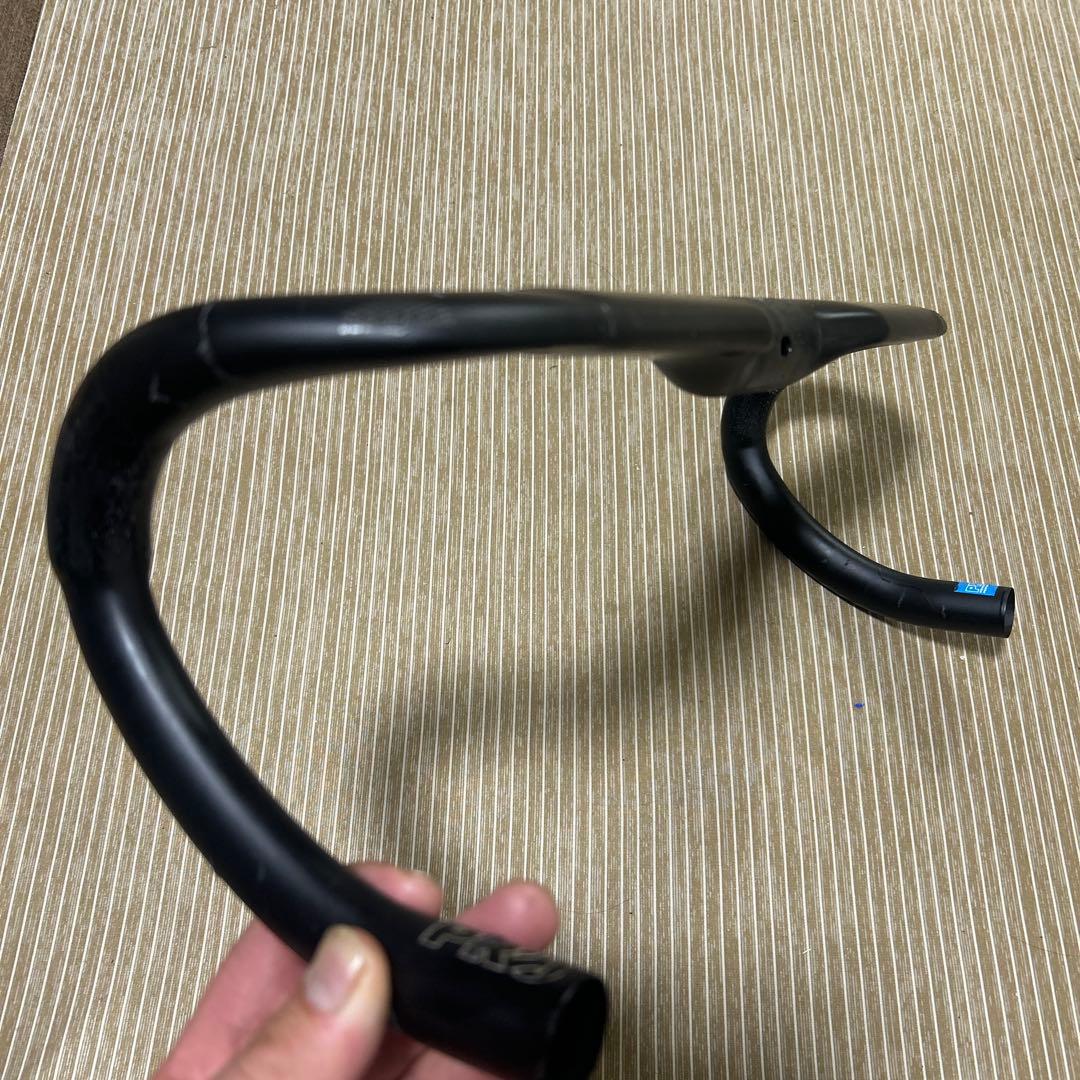 PRO VIBE スーパーライト カーボンハンドルバー 380mm