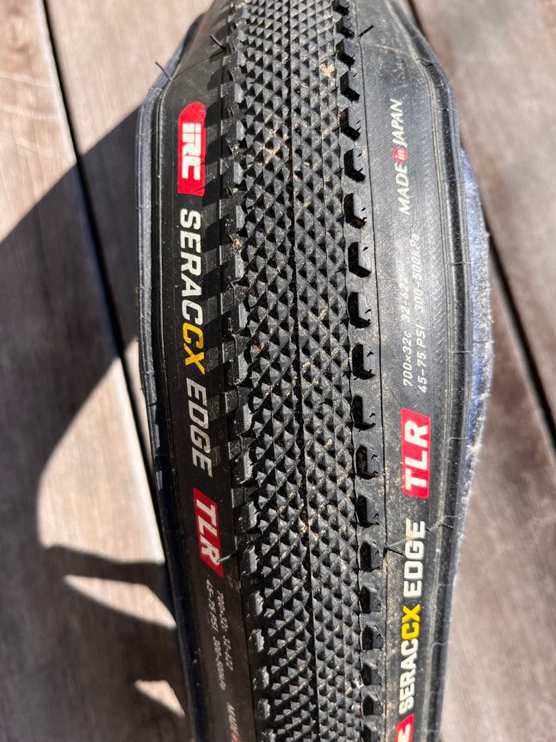 IRC Serac CX Edge TLR 700x 32C 2本 使用わずか