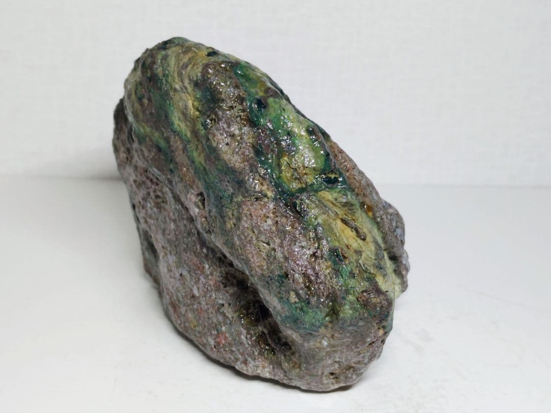 孔雀石 1.8kg 紋石 原石 鑑賞石 自然石 誕生石 鉱物 鉱石 水石