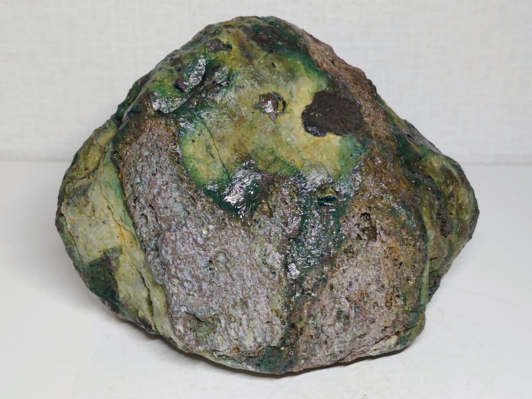 孔雀石 1.8kg 紋石 原石 鑑賞石 自然石 誕生石 鉱物 鉱石 水石