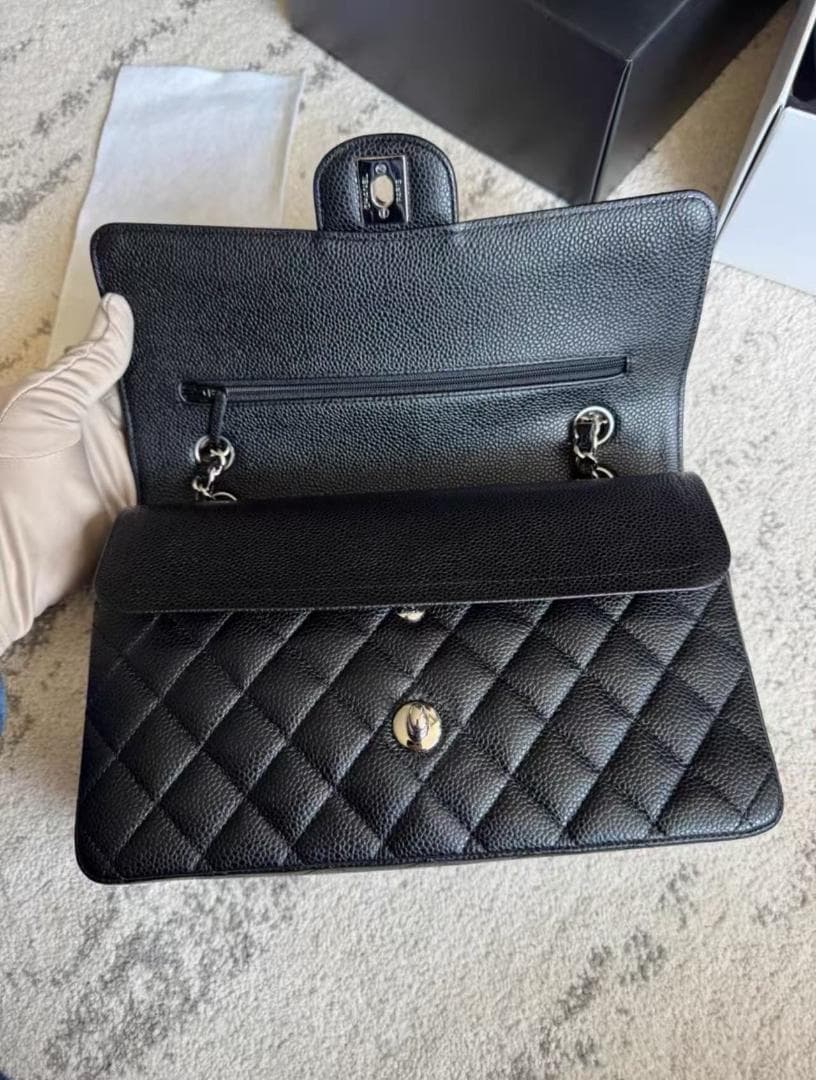 CHaNEL ブラックレザーショルダーバッグ(^^)✨